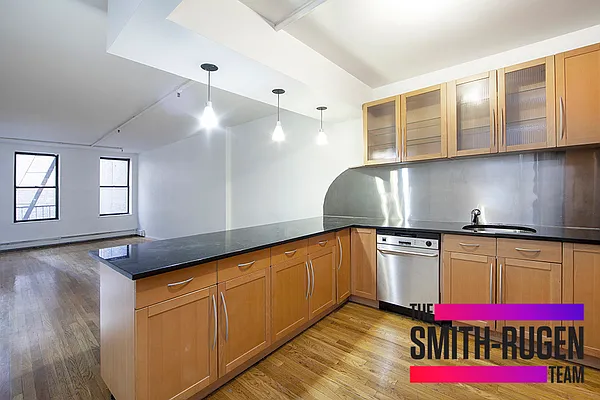 Rented by R New York | media 21