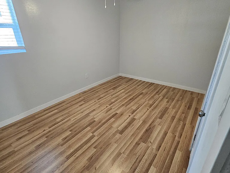 241 Estancia Dr NW #A — Photo 10