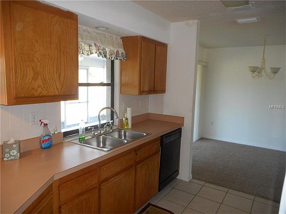 5th image of 221 Rotonda Cir