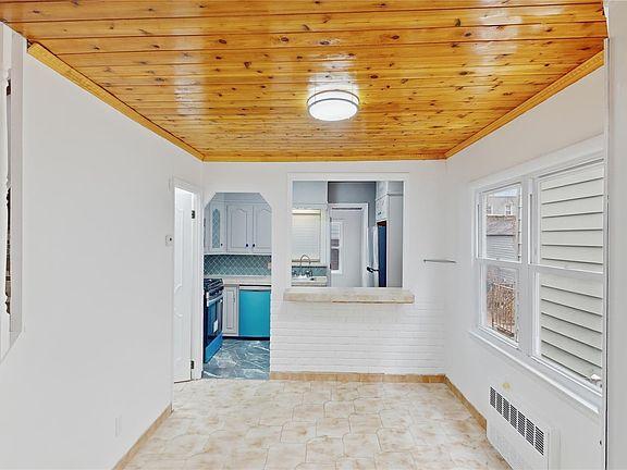 4th image of 1373 E 55th Street