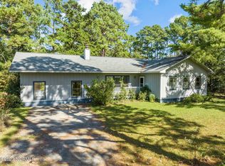 6305 Albatross Dr, New Bern, NC 28560