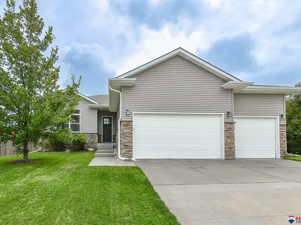 8918 S 72nd St, Lincoln, NE 68516