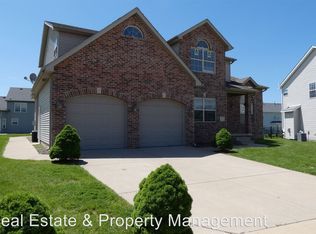10303 N Creekstone Ct, Peoria, IL 61615