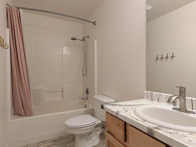 7206 Cranberry Ct SE — Photo 15
