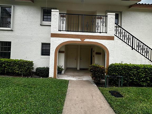 2nd image of 321 Olivewood Pl #121