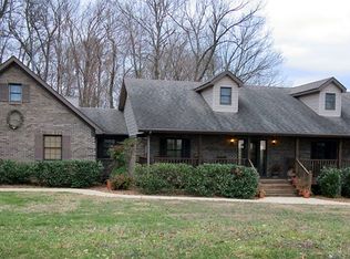 5197 Whitney Woods Rd, Cave City, KY 42127