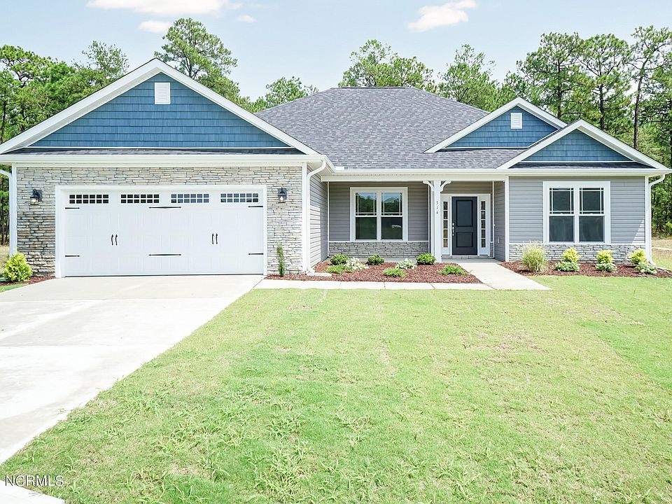 1st image of 307 Plainfield Drive