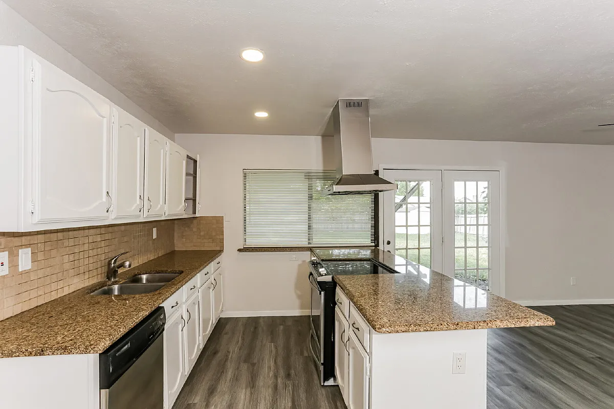 Building Photo - 507 Button Dr