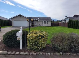 871 W Sylvester Ct, Sequim, WA 98382