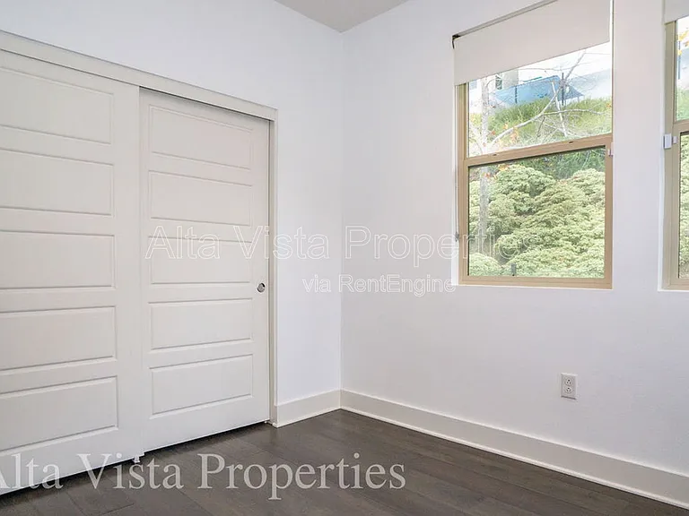 2549 Aperture Cir — Photo 22