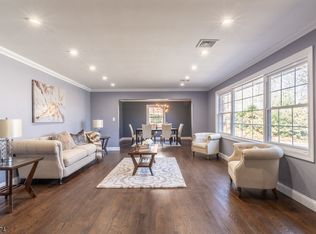 59 Woodlawn Ave, Clifton, NJ 07013