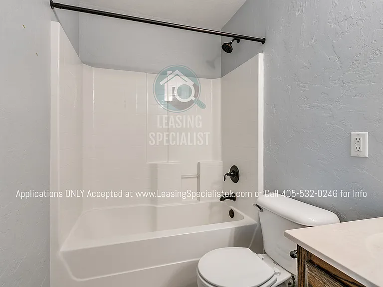 200 Tecumseh Meadows Dr — Photo 34