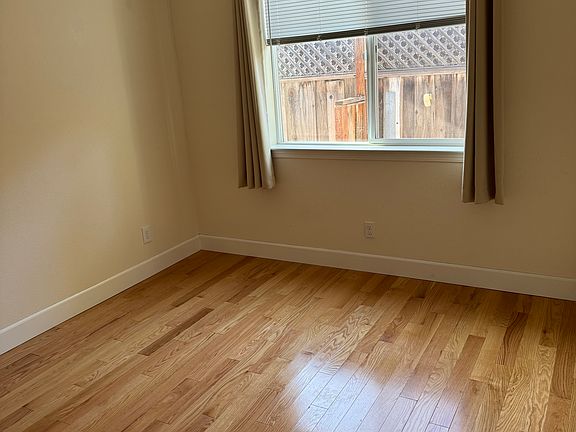 5th image of 6413 Windsor Ln