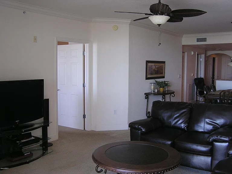 817 Mystic Dr #302 — Photo 20
