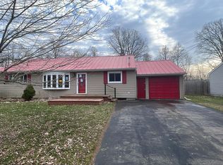 6210 Crabtree Ln, Burton, MI 48519
