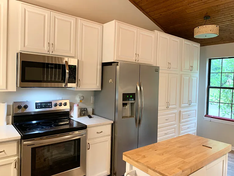 1005 Lakefront Dr — Photo 10