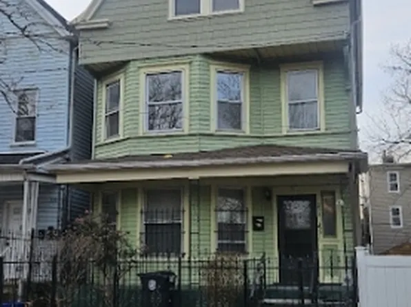 212 3Rd St, Newark City, NJ 07107