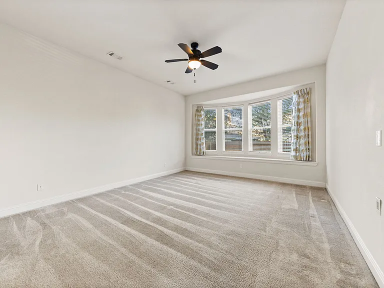 15520 Mayflower Trl — Photo 16