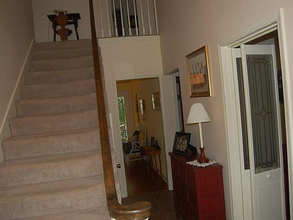3rd image of 511 Dracena Way