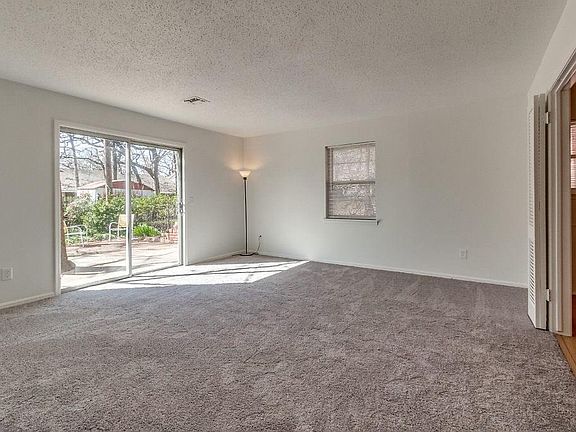 4th image of 2713 N Wheeler Ave