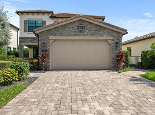8891 Grand Prix Ln, Boynton Beach, FL 33472