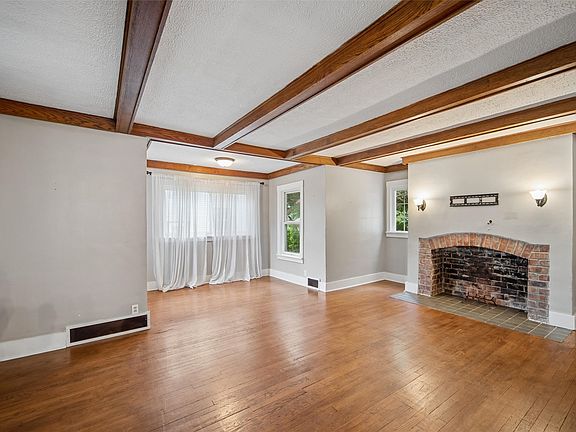 5th image of 746 31st St