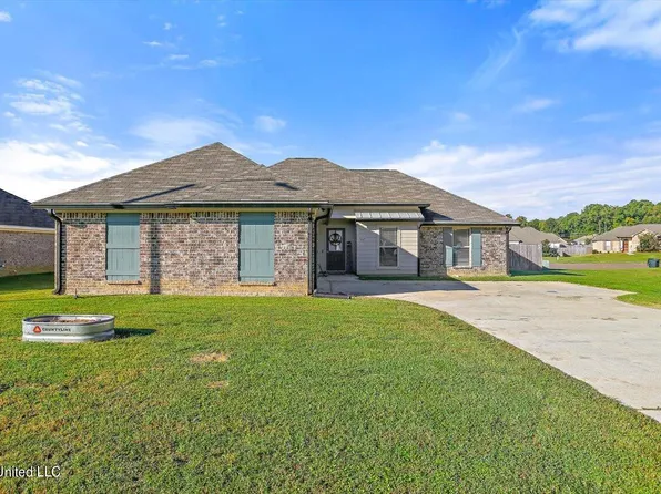 557 Brighton Trl, Florence, MS 39073