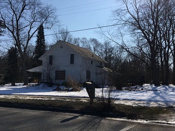2nd image of 522 Lincoln Rd