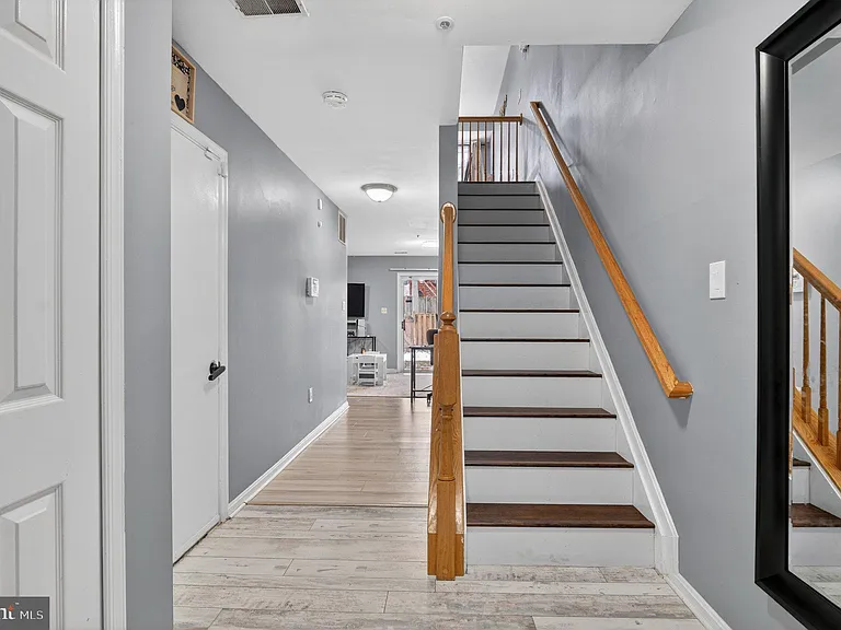 3818 Early Glow Ln — Photo 3