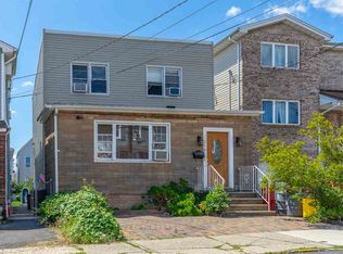 210 Main St, Cliffside Park, NJ 07010