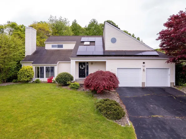 65 Lavender Lane, Rocky Hill, CT 06067