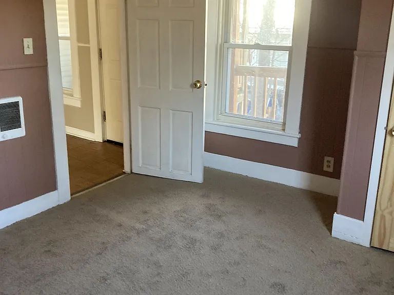 268 Pleasant St #8 — Photo 7
