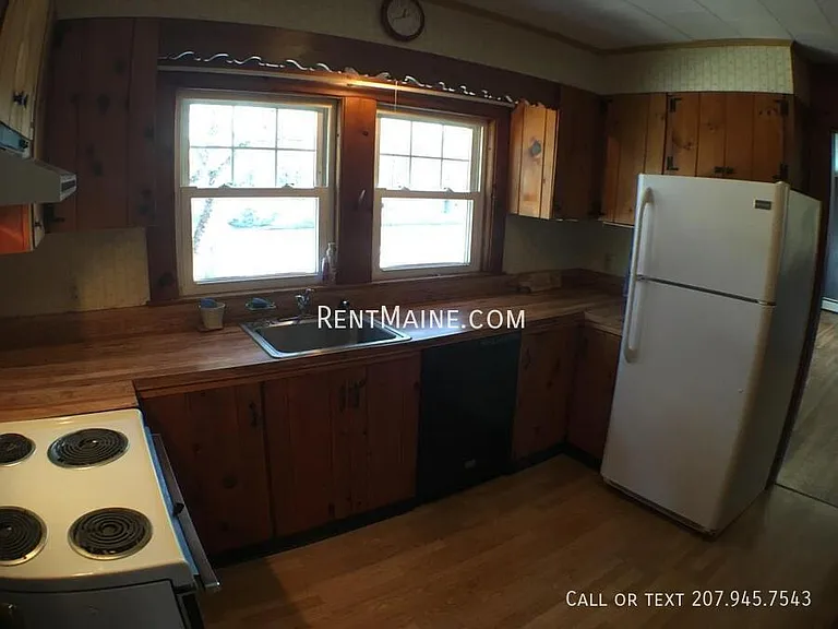 36 Western Ave — Photo 2