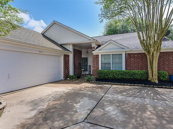 2nd image of 3104 Bay Creek Dr