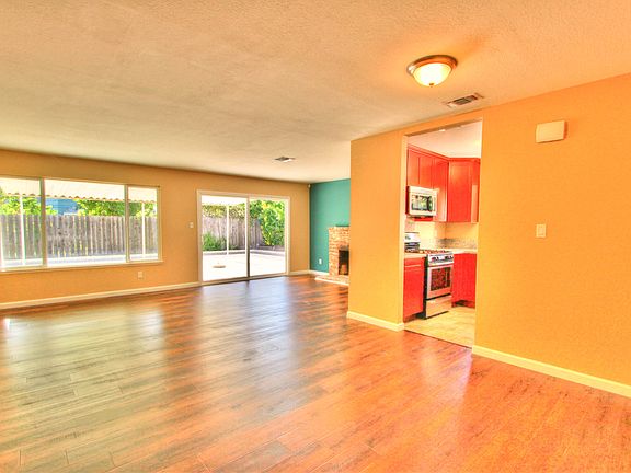 5th image of 8225 Diana Marie Dr