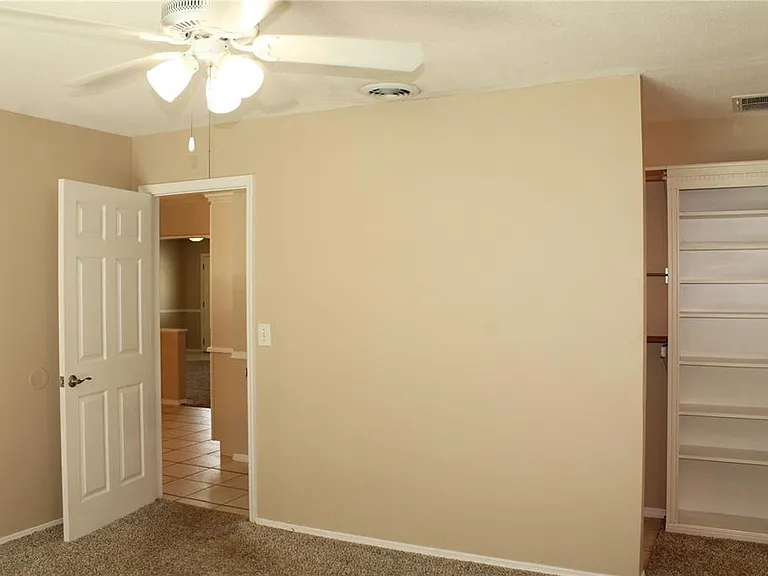 4215 18th Avenue Dr W — Photo 29