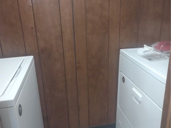 5th image of 7166 Mentor Ave #93