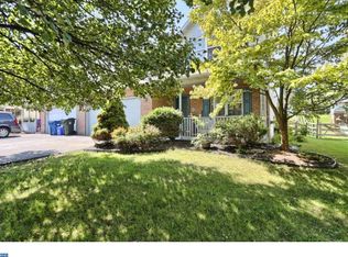 226 N View Rd, Fleetwood, PA 19522