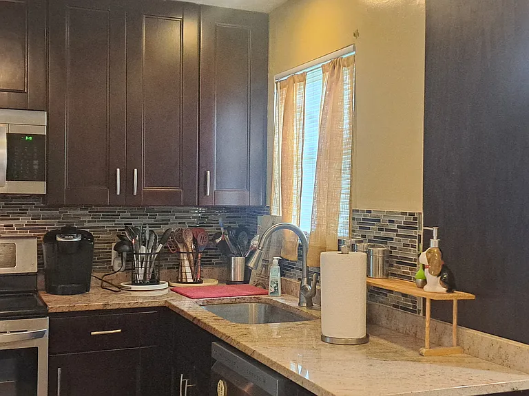 6708 Drylog St — Photo 3