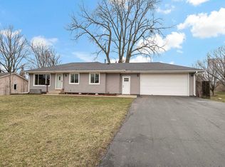 8200 Beard Rd, Bloomington, MN 55431