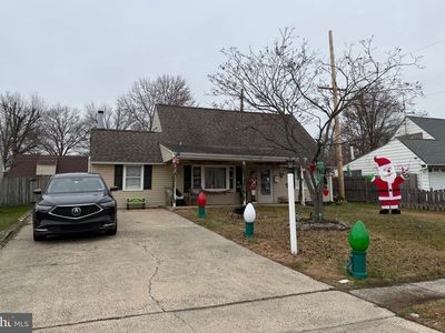 83 Indigo Rd, Levittown, PA, 19057