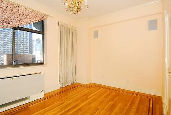 Rented by Corcoran | media 16