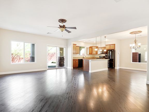 4th image of 10641 Agate Knoll Ln