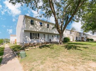 5945 E 127th St, Grandview, MO 64030