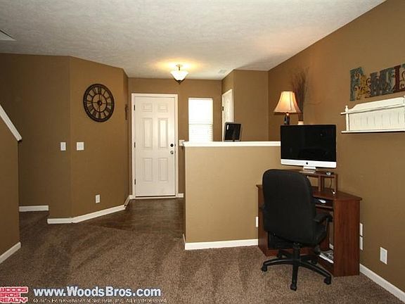 4th image of 1025 Oakview Dr