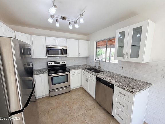 2nd image of 3024 W SALTER Drive