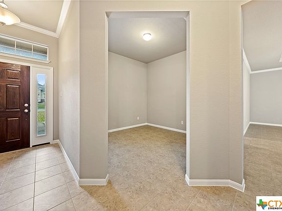 3rd image of 121 Chering Dr