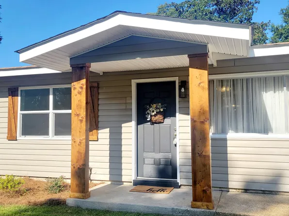 206 Willow St, Petal, MS 39465