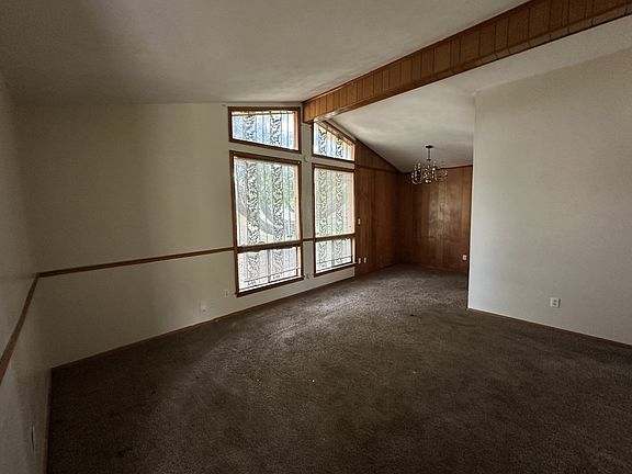 4th image of 2306 Theda Ave