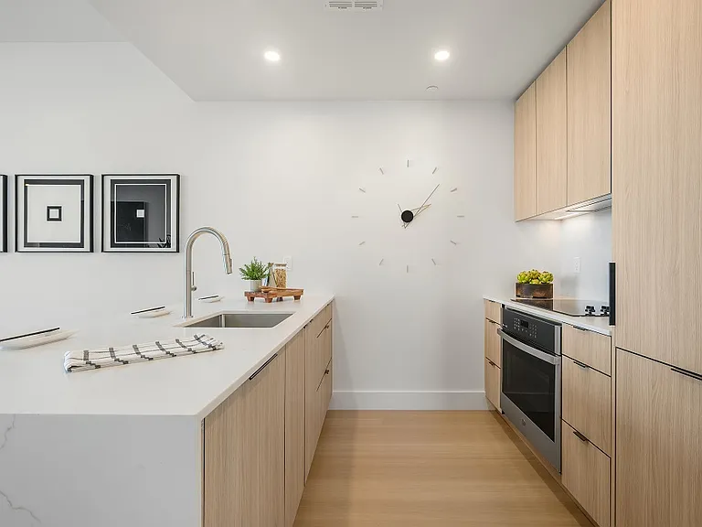 880 Atlantic Ave #6D — Photo 7